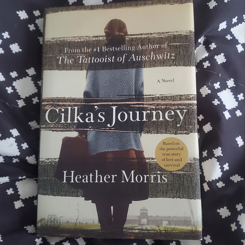 Books - Picture 2 of 4